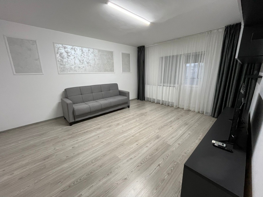 2 Camere DECOMANDATE | Bloc 2002 | Micro 17 | Orientare SUD