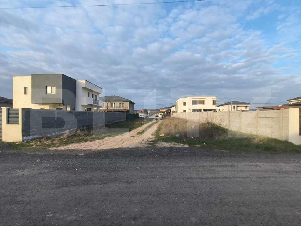 Teren intravilan, zona Ford, 910mp