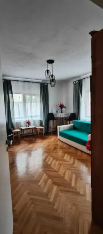 Garsoniera la casa - zona Astra