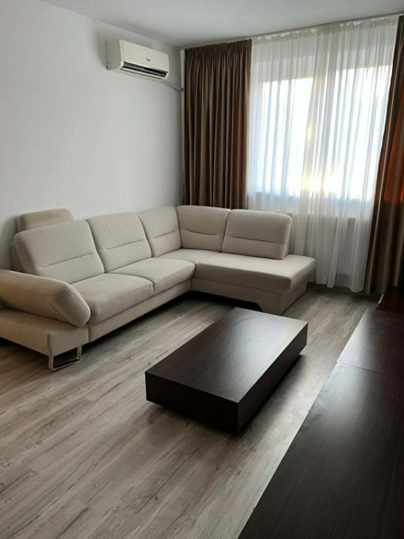 Apartament 3 camere, 63 mp, zona Calea București/Petre Ispi