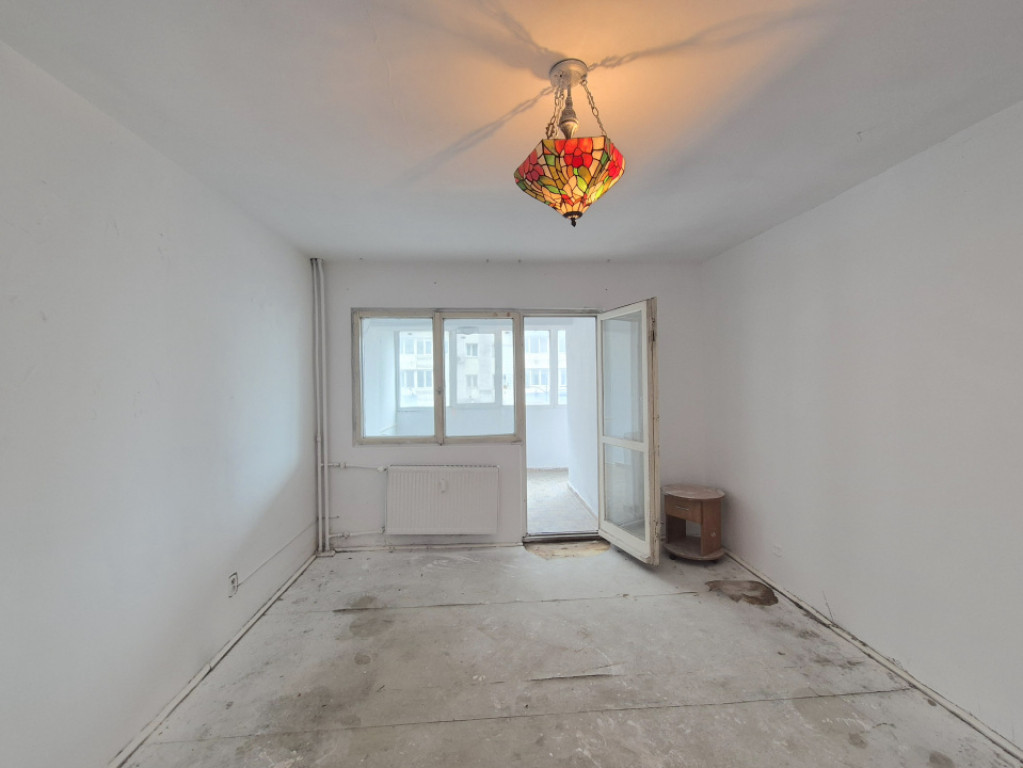 Apartament decomandat 2 camere, 60MP, etaj 1, Calea Doroban