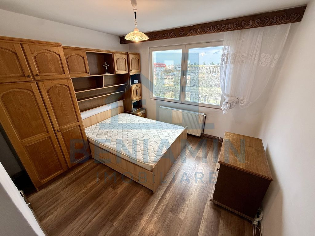 2 decomandate - etaj 3 - 55mp - 1979 - centrala - Galaxie...