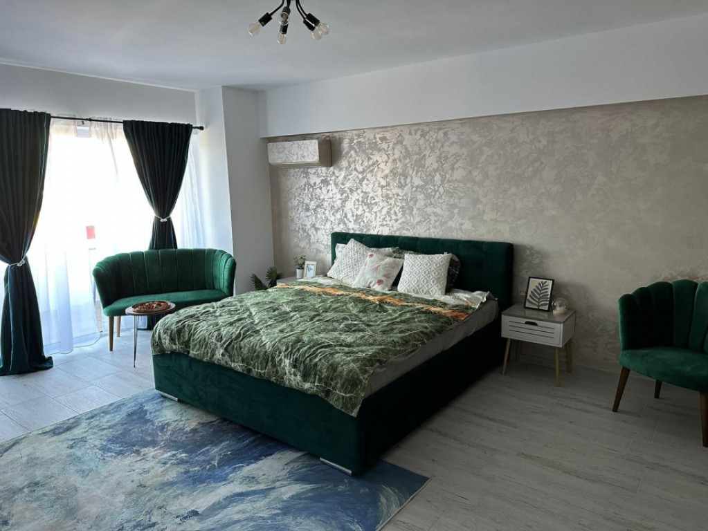 Garsoniera, 51 mp, zona Rovine