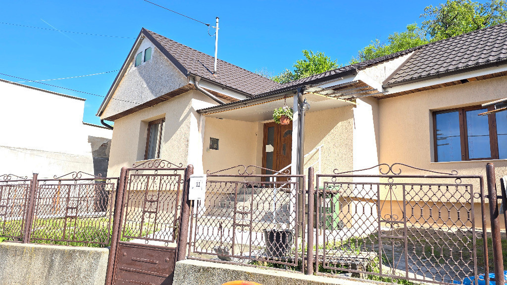 Casa in Deva, zona Calugareni, constructie din caramida 116 mp