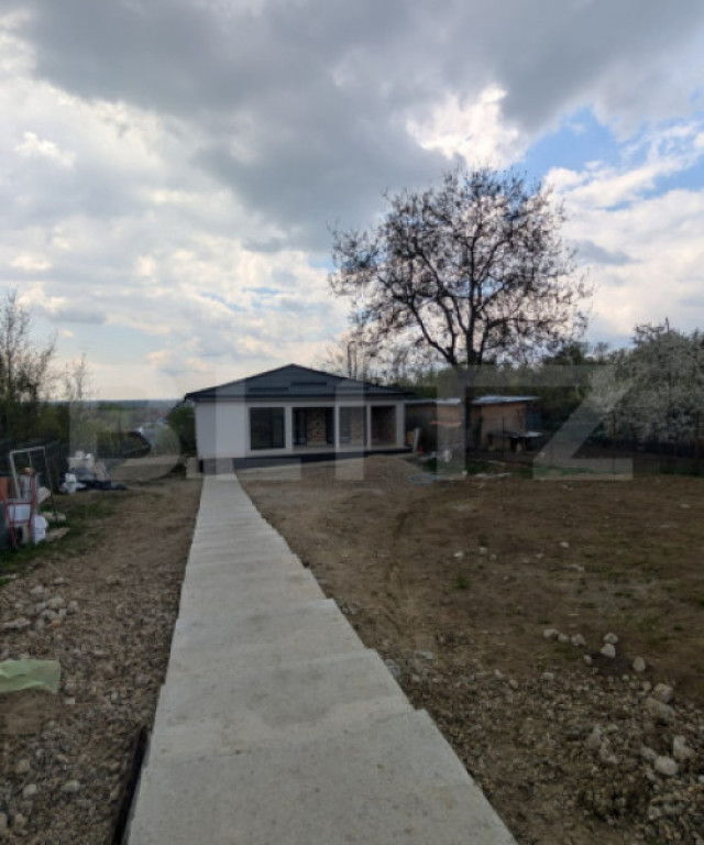 Casă individuală 3 camere 144 mp utili, teren 900mp, Razv