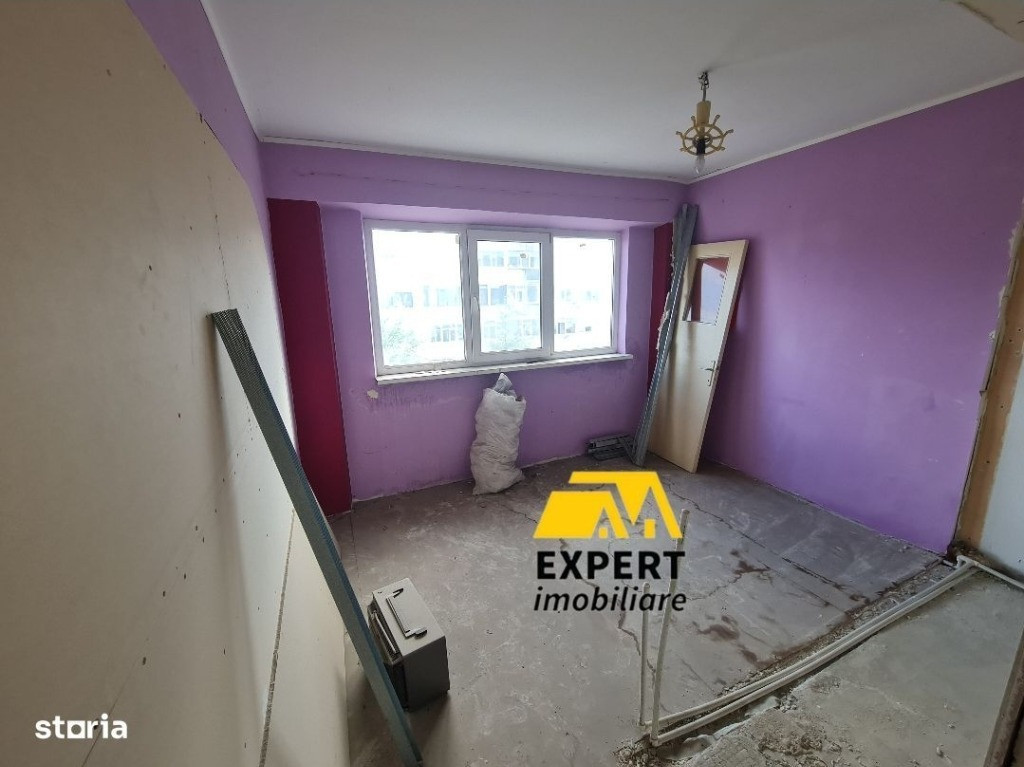 Apartament 4 camere Radu Negru aproape de C. Calarasilor