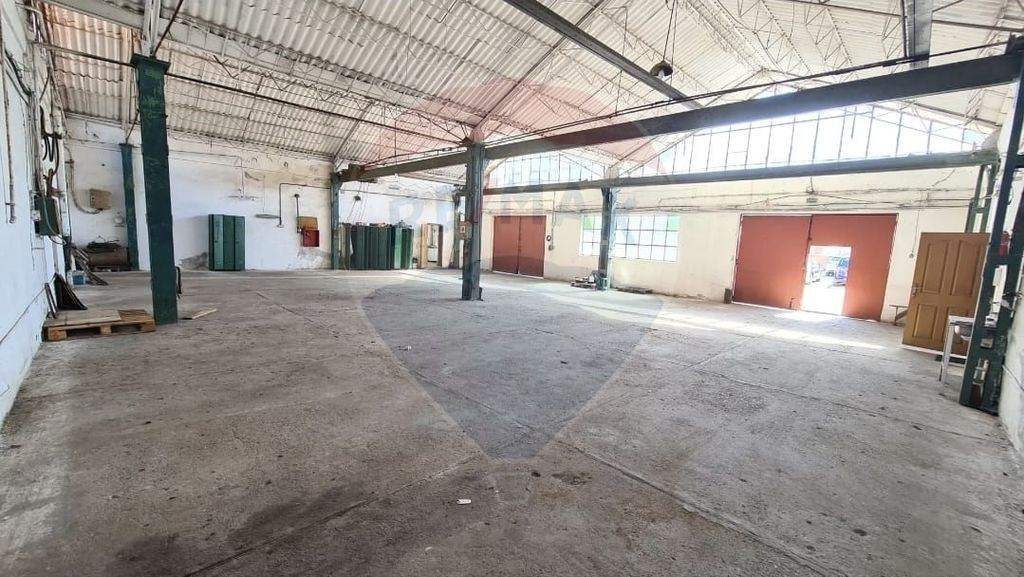 Hala 450 mp Sanicolaul