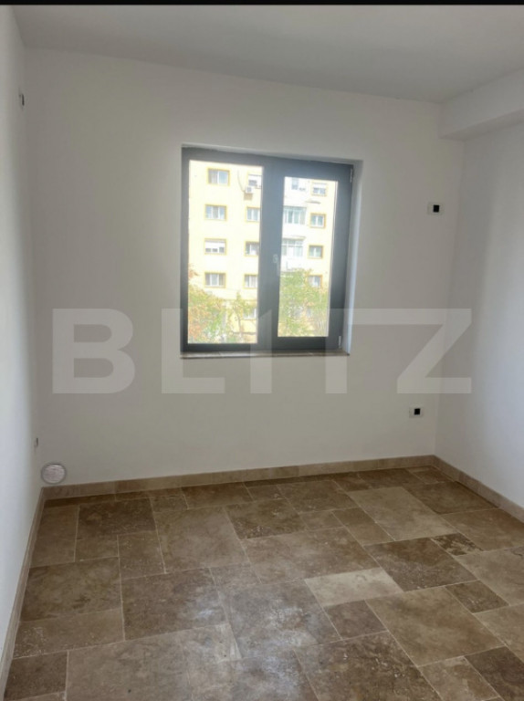 Garsoniera de inchiriat, 12 mp, zona 9 Mai