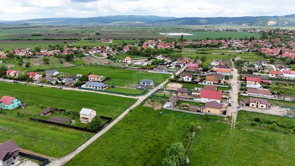 Teren intravilan 1000 mp | Bod