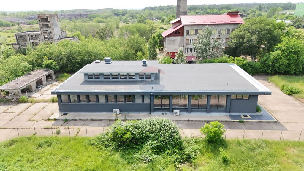Vanzare Spatiu industrial Clasa A, 895 mp + teren 2.880 m...