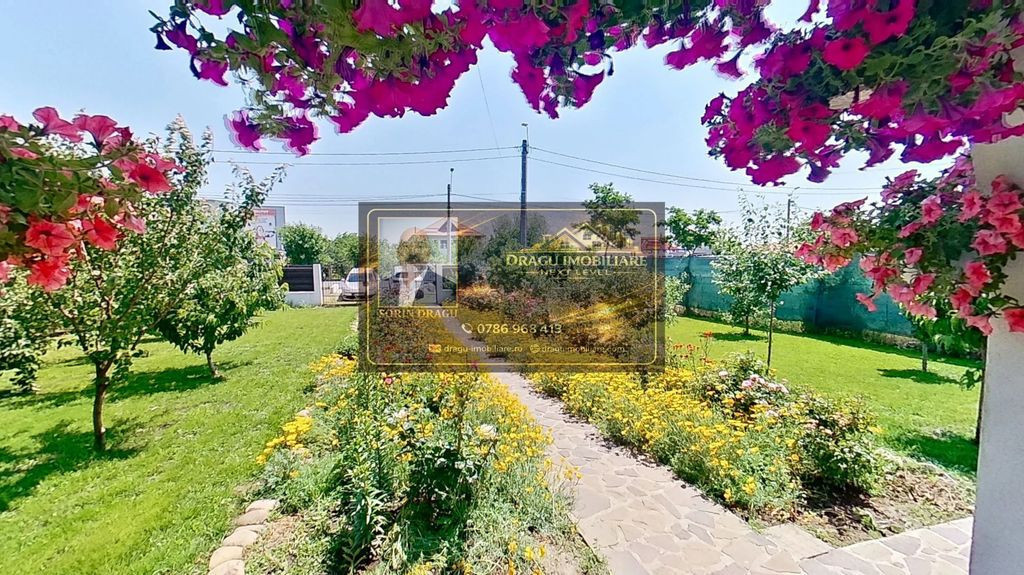 Vila si teren de 1500 mp/ Satu Nou/ Tecuci