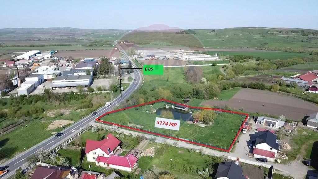 Teren Ilisesti cu Iaz 5174 mp/ Strada Principala
