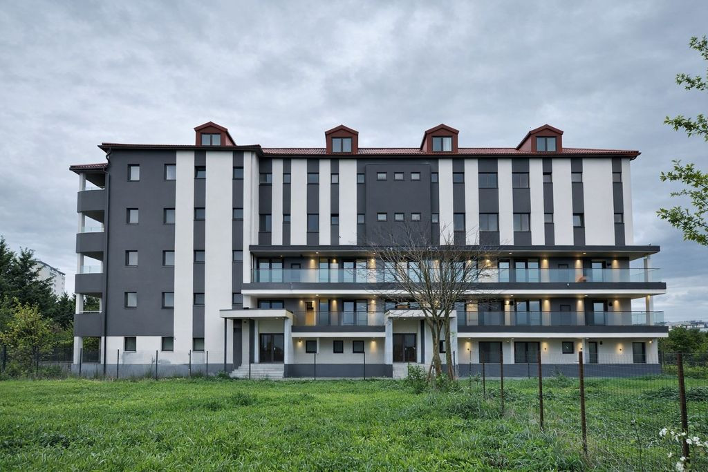 Cladire S+P+3+M - 1762,18 mp + teren 1608 mp - Lacul Morii