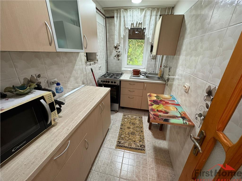 Apartament 4 camere, etaj 1, zona Sud - Paco, 61mp, CT, izol