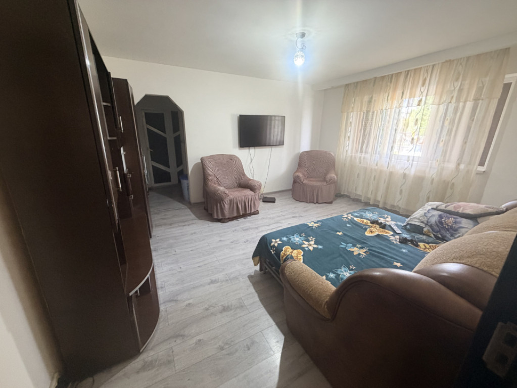 Apartament 2 camere PARTER-stradal, 55 mp, cv9