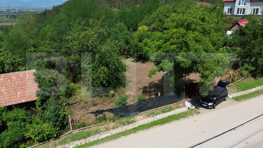 Teren intravilan, 2500mp, în localitatea Drâmbar, comuna C