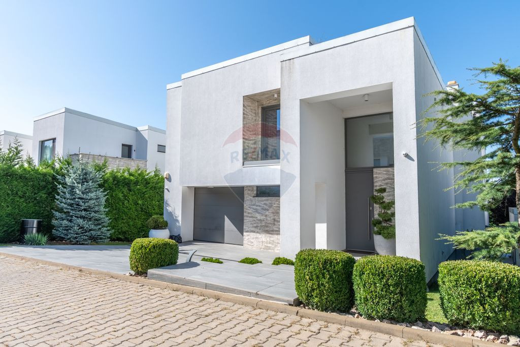 Casa de lux de vanzare in White House Residence