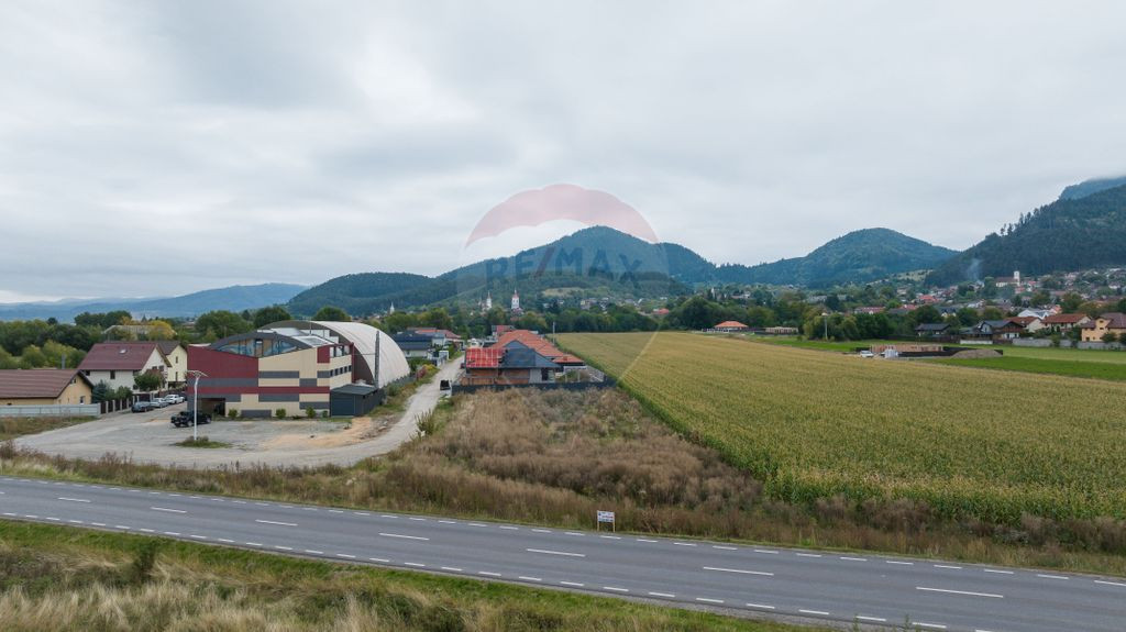 Un lot de casa intrare Sacele 790 mp