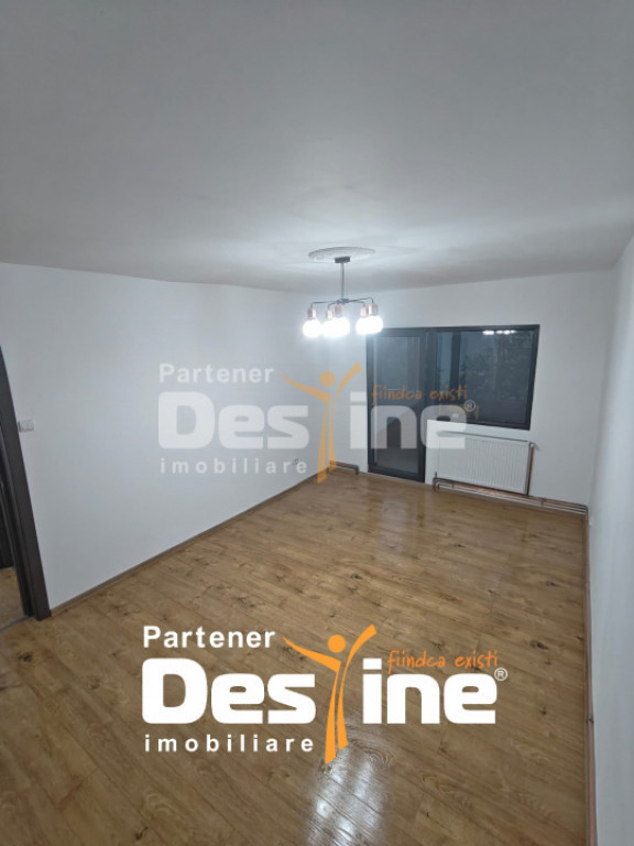 Apartament 3 Camere Semiecomandat - Dacia