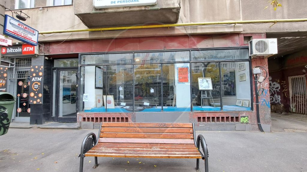 De inchiriat spatiu comercial / Vitrina stradala/ Gara de...