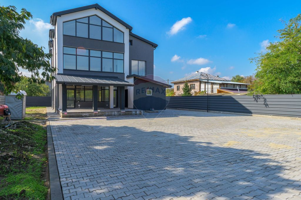 DE INCHIRIAT Spațiu comercial Clinici Medicale de 480mp ...