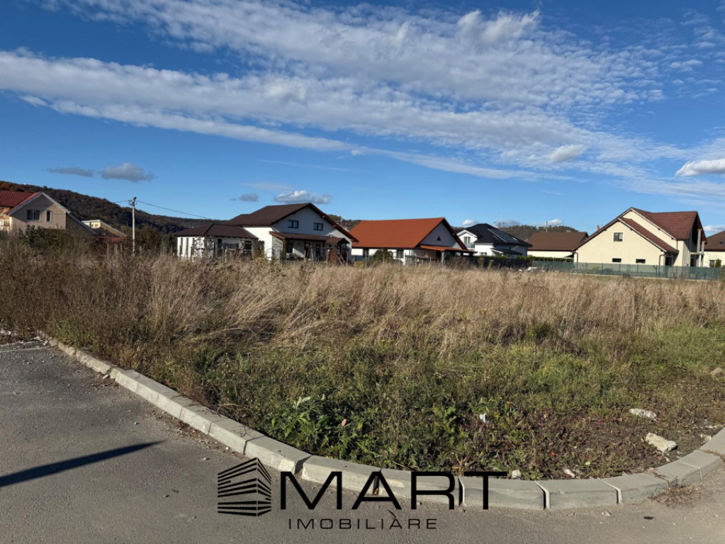 Teren intravilan 600 MP zona Bența