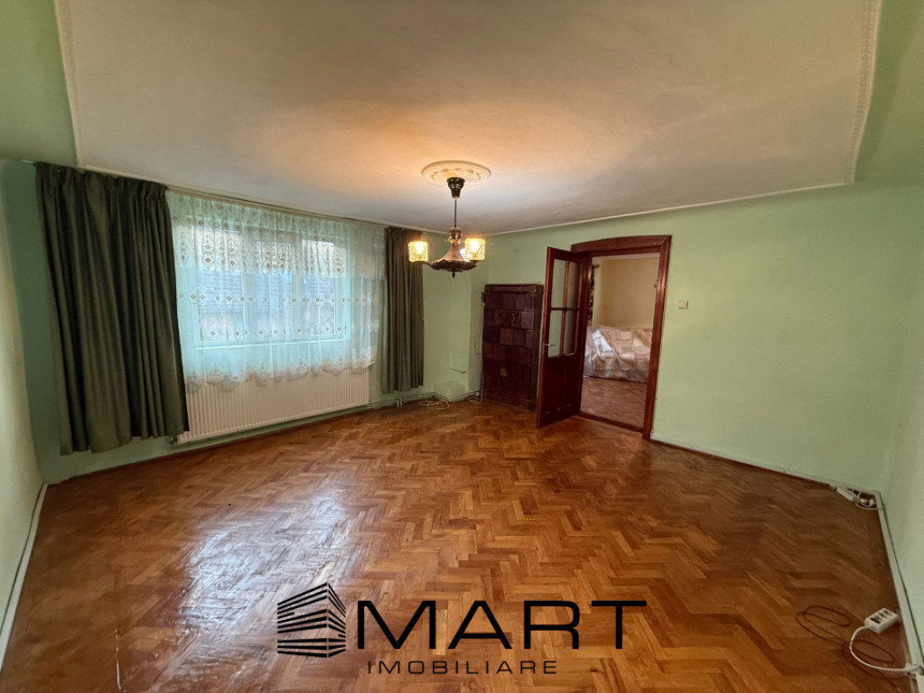 Casa 3 camere + teren 912mp zona Caraiman