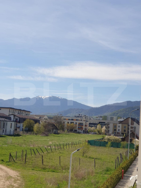 Apartament de 3 camere ( Vedere Panoramica )-Tractorul