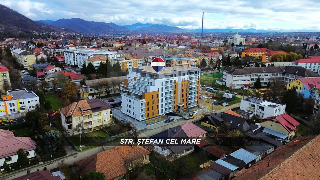 Apartament cu 3 camere de vânzare în bloc nou, zona Cen...