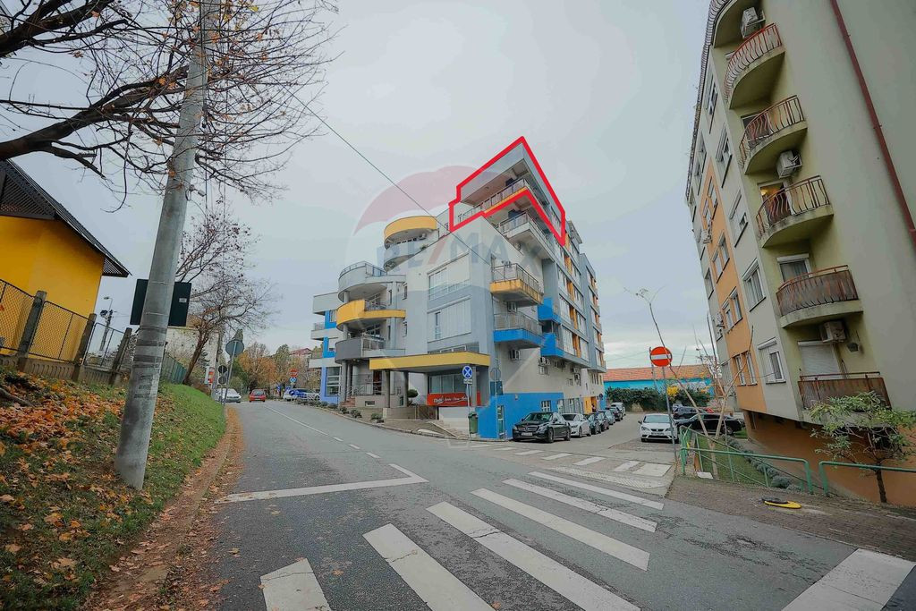 Apartament 3 camere, 2 băi, 91 mpu, lift, terasă mare, ...