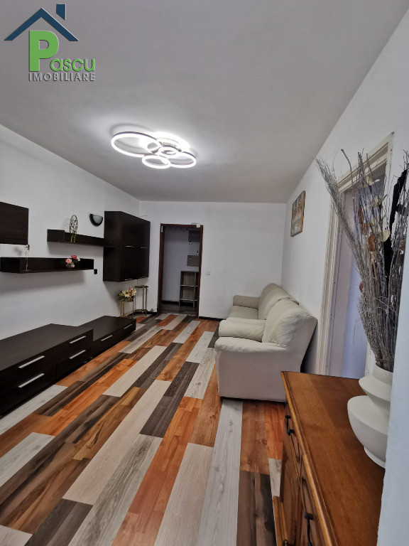 Inchiriere apartament 3 camere Eroii Revolutiei, George Bacovia, cf. I