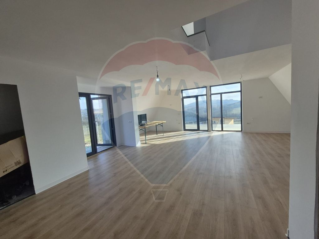 Vanzare Casa A-Frame 3 camere I Constructie 2025