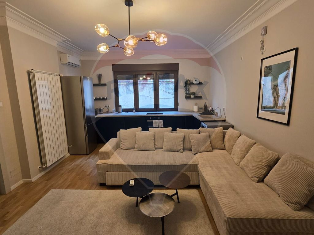 Duplex - Office – 5 Camere + 3 Balcoane + 2 Băi | Bulevar