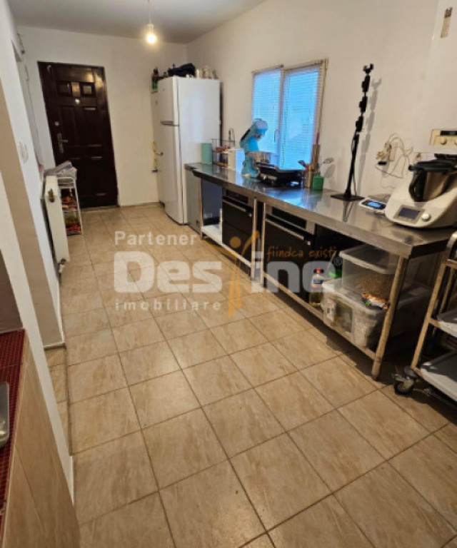 APARTAMENT 3 CAMERE GIULESTI SARBI, VANZARE