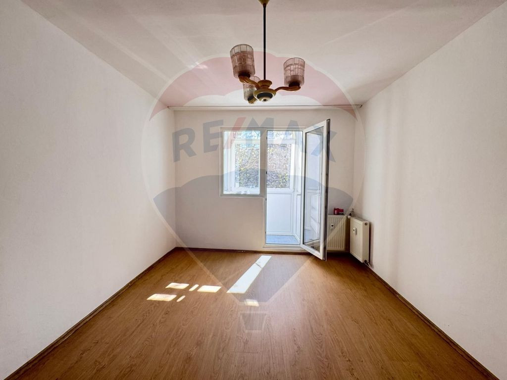 Apartament 2 camere de vanzare - Sos Giurgiului, Toporasi