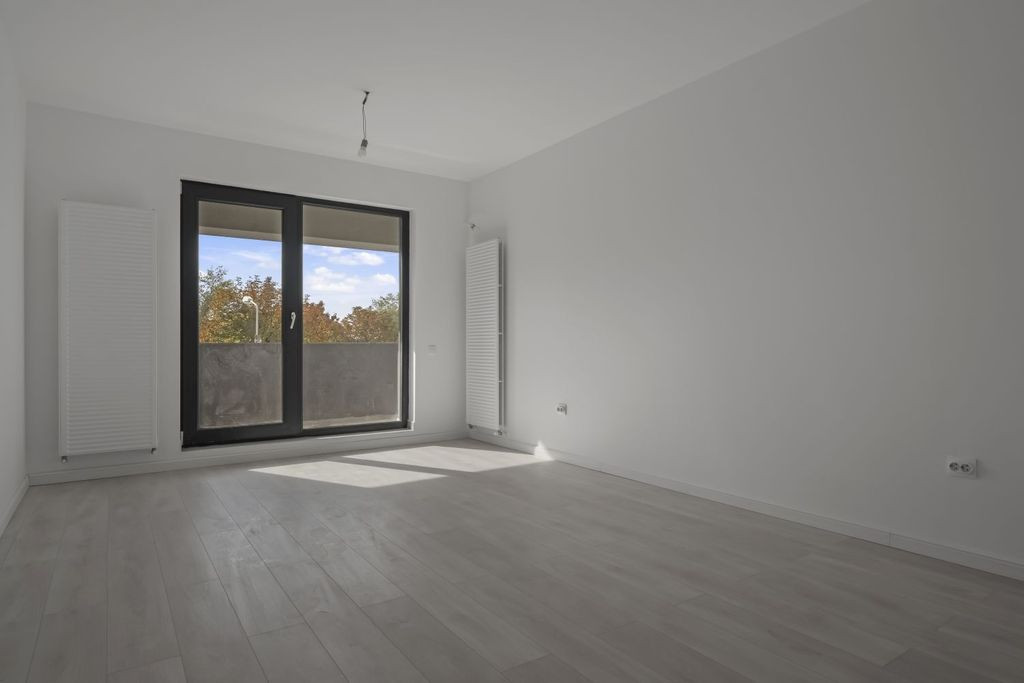 2 CAMERE, SPATIOS, 65.4 mp, FINISAT MODERN, LANGA METROU ...