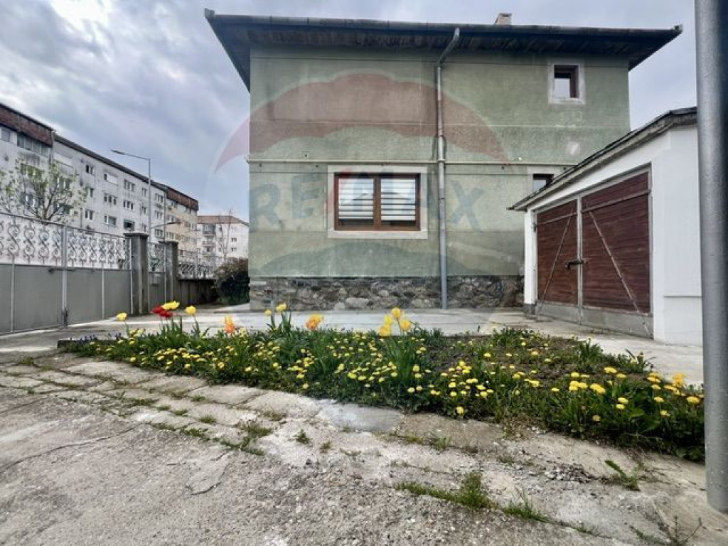 Casă cu 3 camere de vânzare Calea Dumbravii