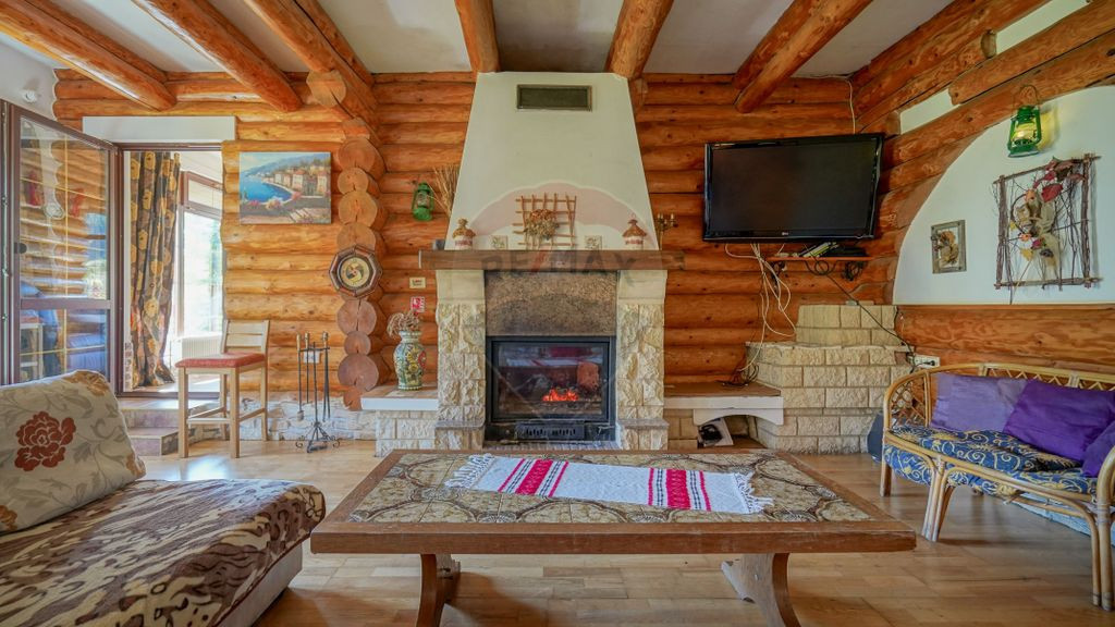 CASA INCONJURATA DE NATURA | DIN BUSTENI | 8 CAMERE | TIM...