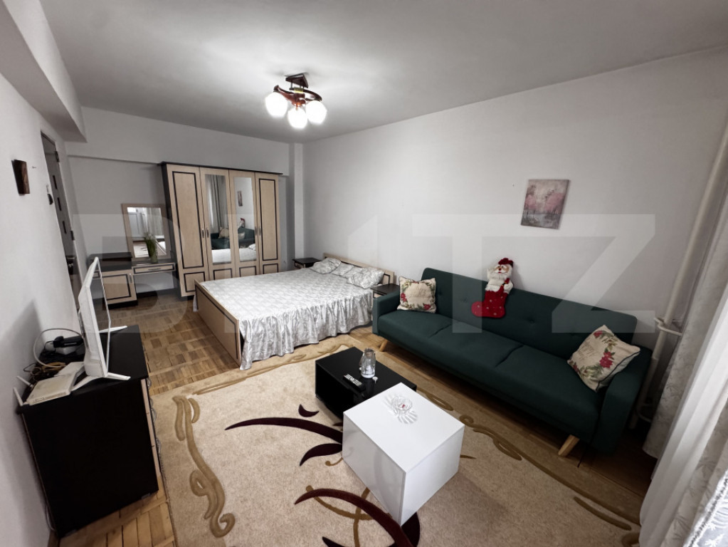 Garsoniera moderna, 40 mp, zona McDonald's.