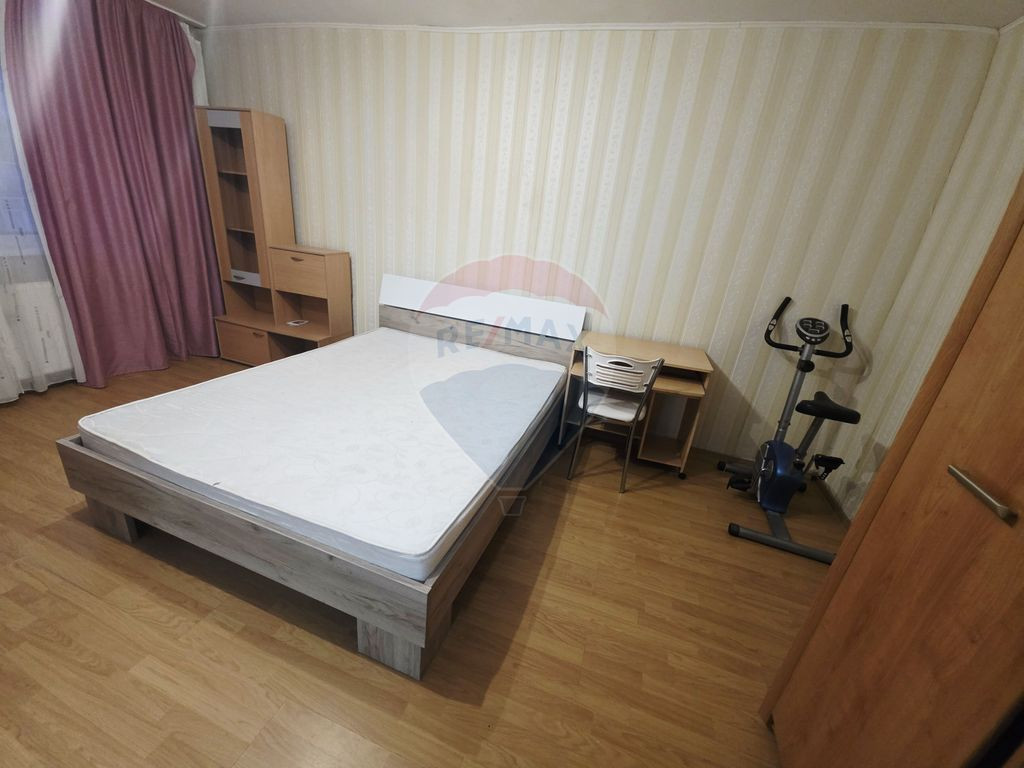 Apartament cu 1 camere de vânzare Zona Carpați, Piatra ...