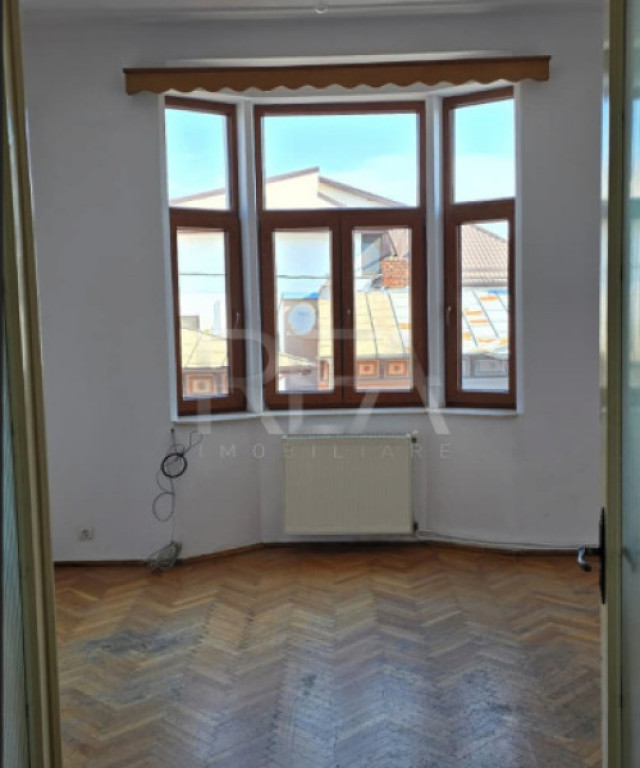 3 camere, Calea Călărașilor, etaj 1, centrală, inst. sch