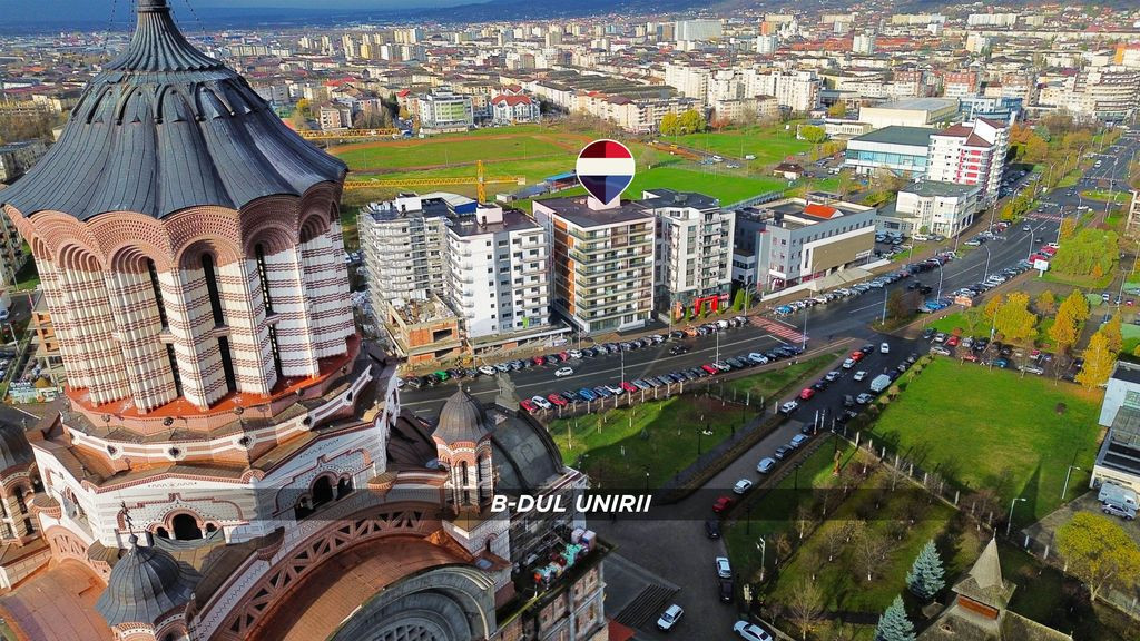 Apartament 3 camere de închiriat bloc nou lift în zona ...