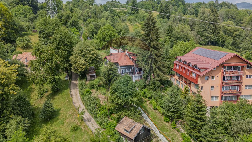 CASA cu 7 camere in inima Branului | Teren 1346mp | COMIS...