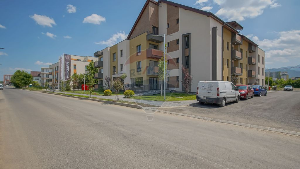 Spațiu comercial premium de inchiriat în Brașov, Zona ...