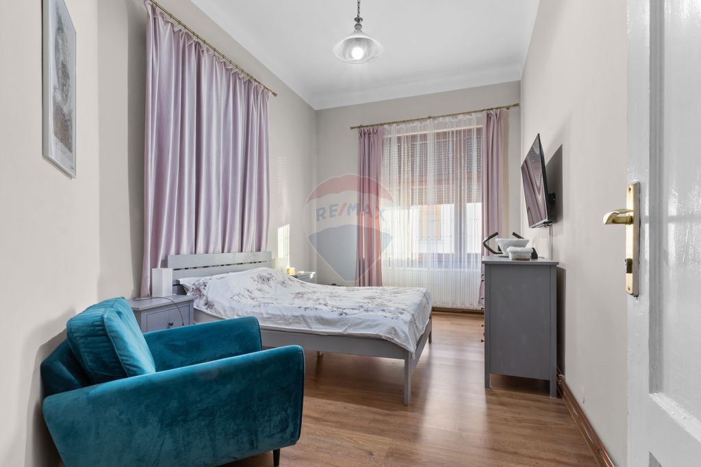 Apartament 4 camere ultracentral de vanzare in Arad