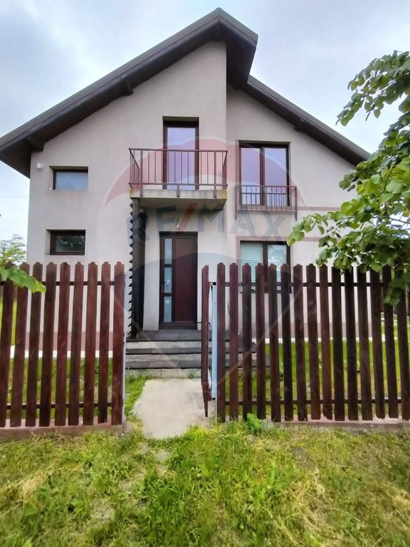 Casă / Vilă cu 4 camere la 25 min de Piata Victoriei - ...