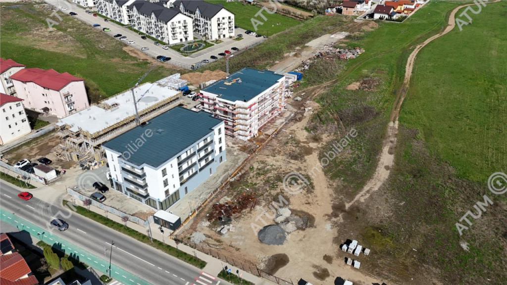 Apartament la cheie cu 3 camere 2 bai si 2 balcoane zona Pic