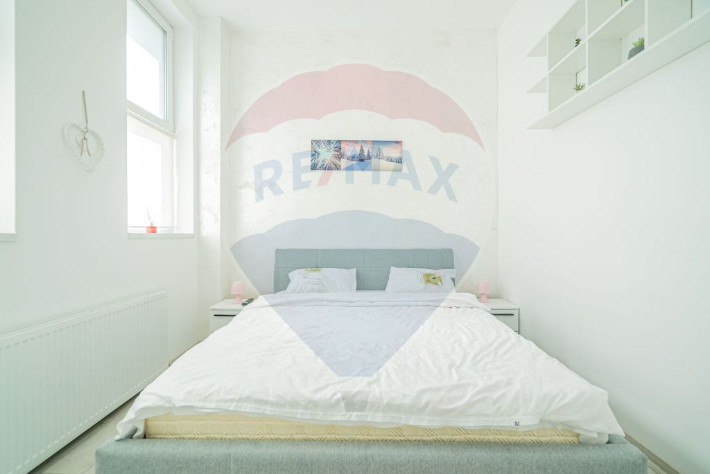 COMISION 0%! STUDIO BLOC NOU | COSMOPOLIT RISE | PRIMA IN...