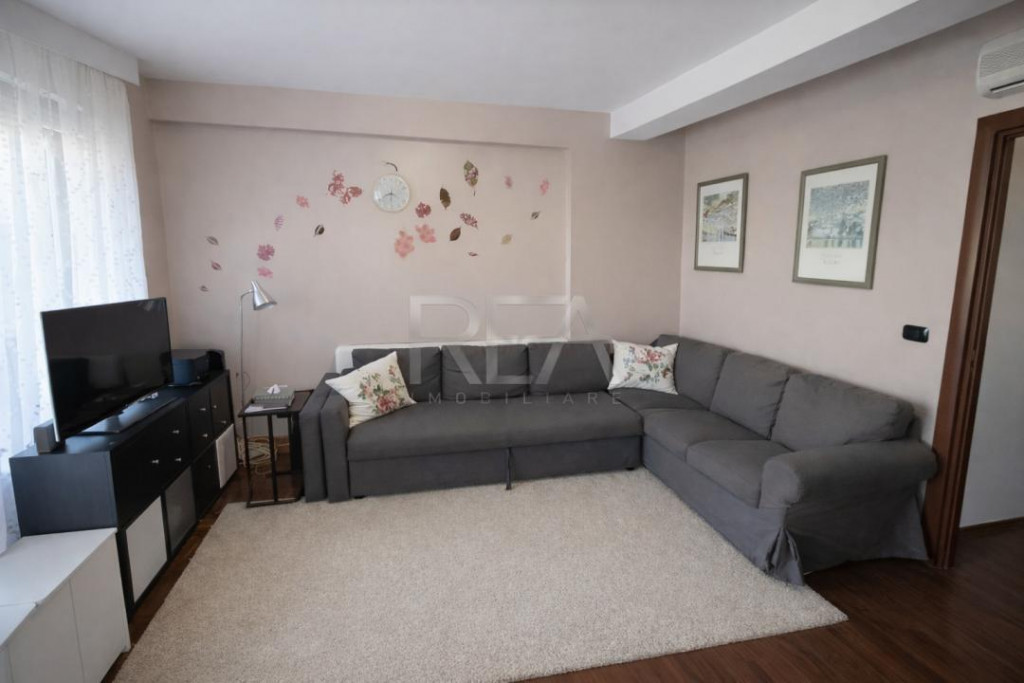 3 camere Vatra Luminoasă, centrală, et. 3, an 2013, 72 mp