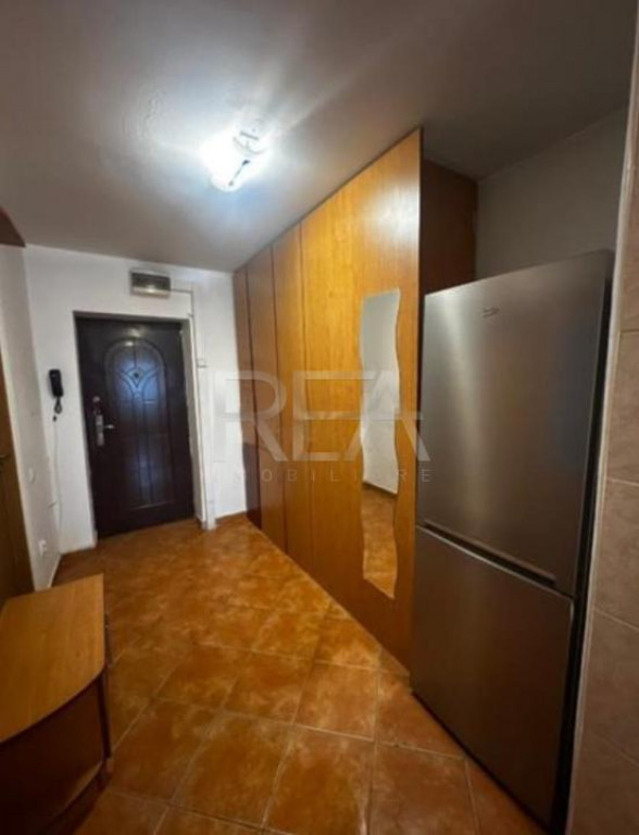 Garsonieră Parcul Tei, an 1988, 40 mp, anvelopat